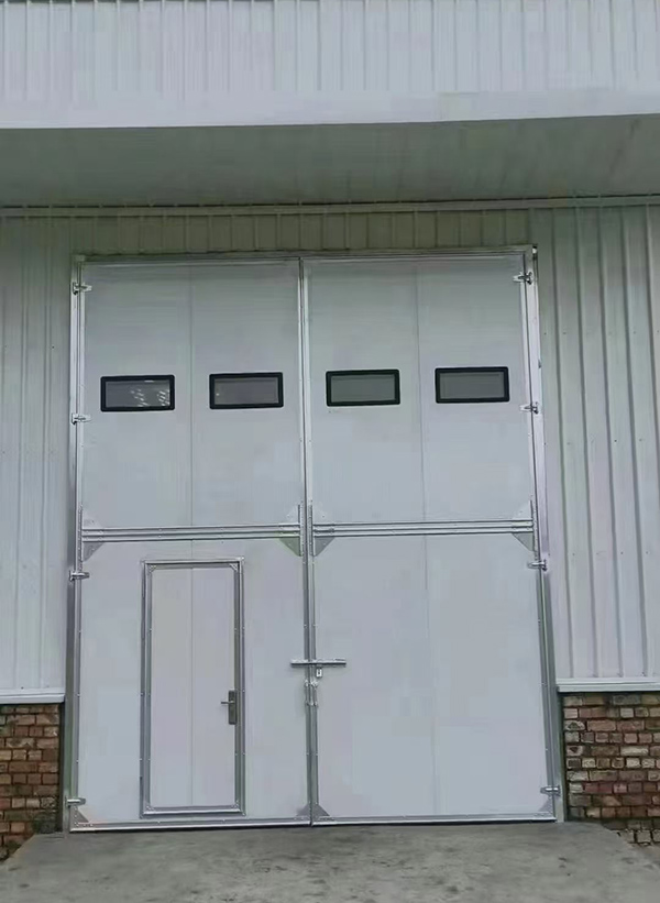 城北工业门在设备装配车间出入口的实施记录