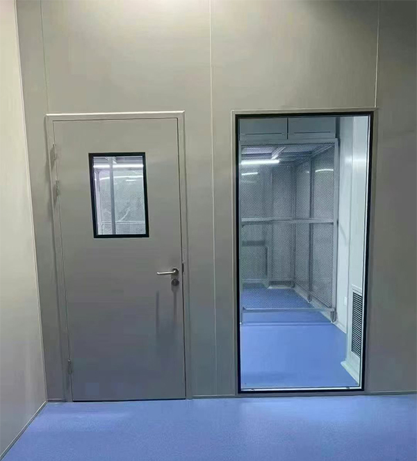 学校教学楼完成城北防火门标准化安装