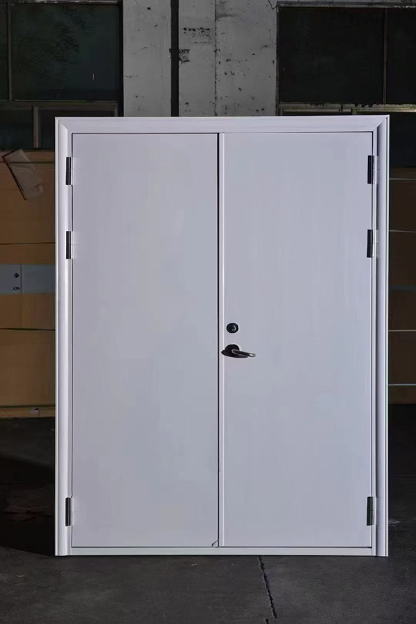 酒店项目完成公共区域城北防火门布设